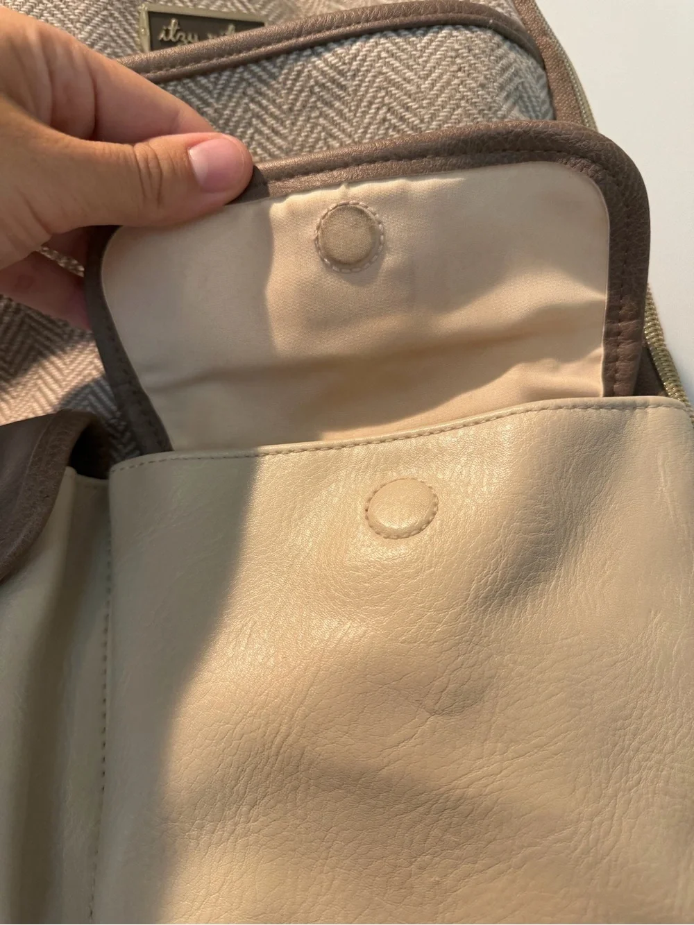 ITZY RITZY BOSS BACKPACK DIAPER BAG Vanilla Latte Herringbone Large